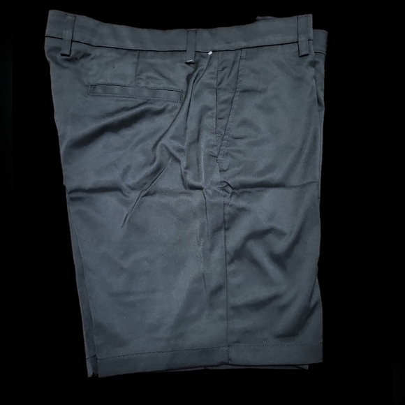 NWT Amazon Essential 42W black golf shorts - Picture 11 of 15